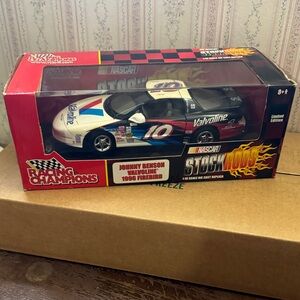 Racing Champions Valvoline 1996 Firebird Diecast Car